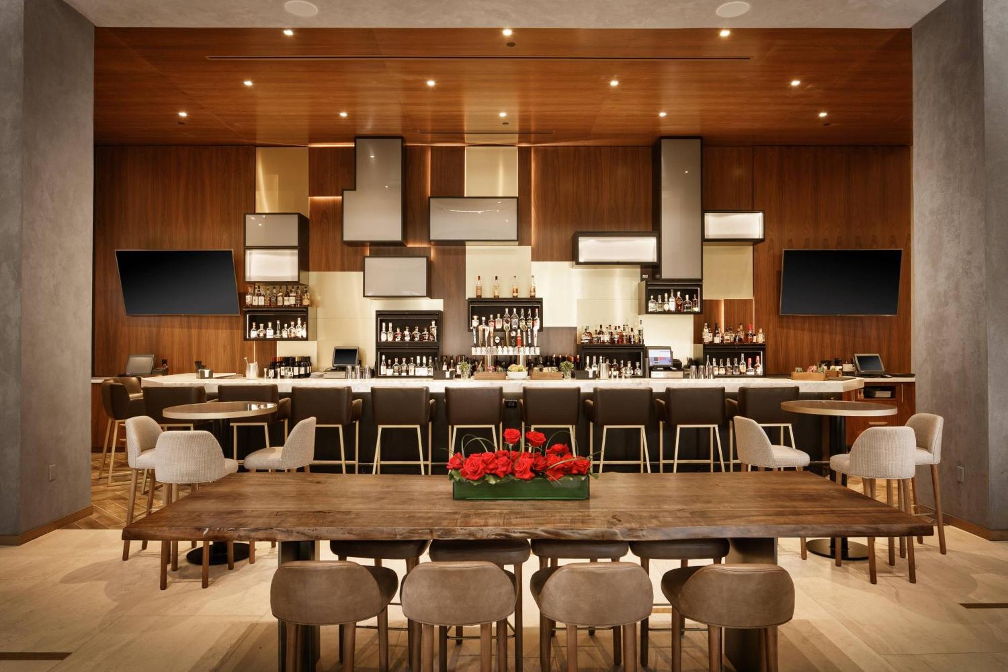 Marriott Downtown Hotel 4*